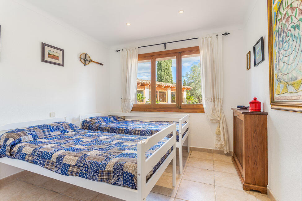 Precioso chalet con piscina y jardín en Palmanyola