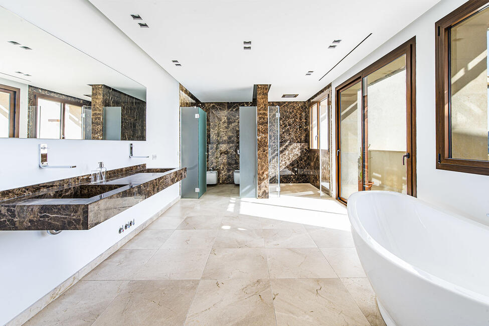 Spectacular finca with sensational sea and mountain views in Puerto Andratx