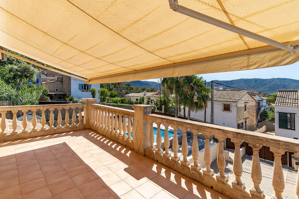 Sonnige und energiesparende Familienvilla mit Pool und Garage in Calvia