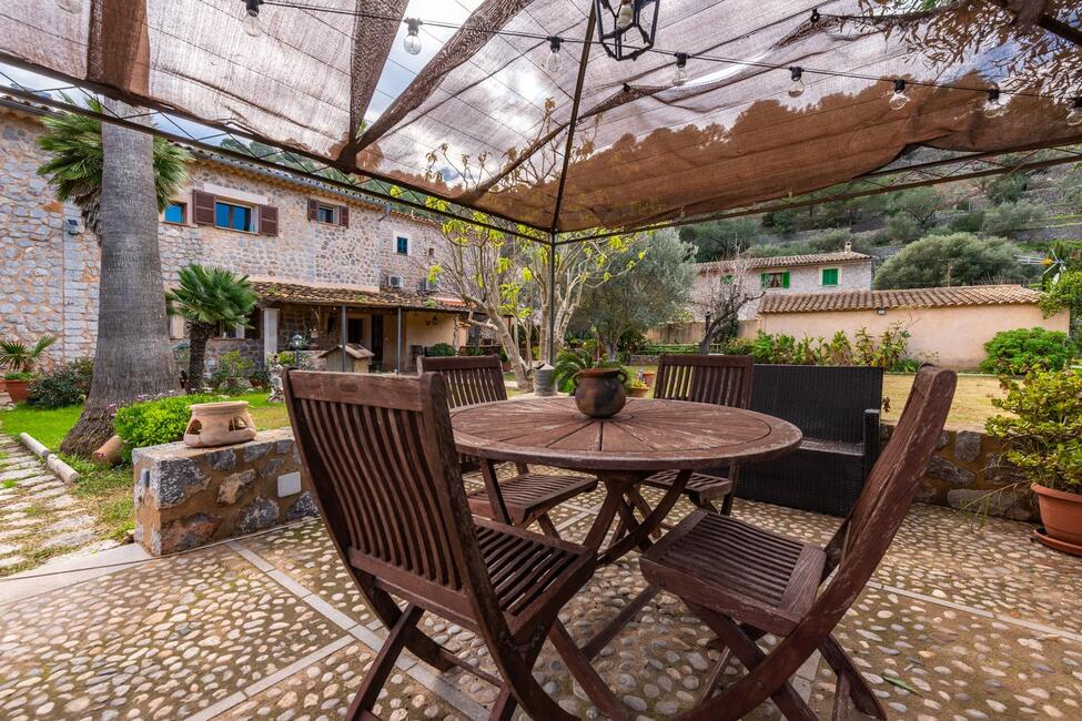 Fabelhafte, renovierte Finca mit Pool und Bergblick in Sóller