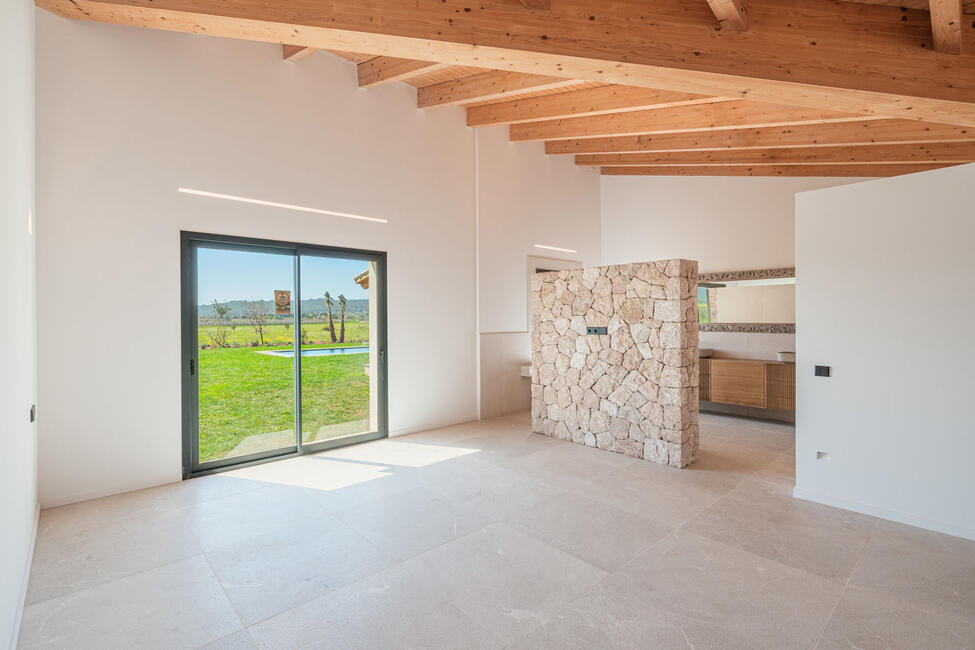 Exclusive new construction finca with views and pool in Santa Maria del Cami