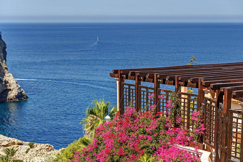 Luxuriöse Villa mit Pool und spektakulärem Meerblick in Puerto Andratx