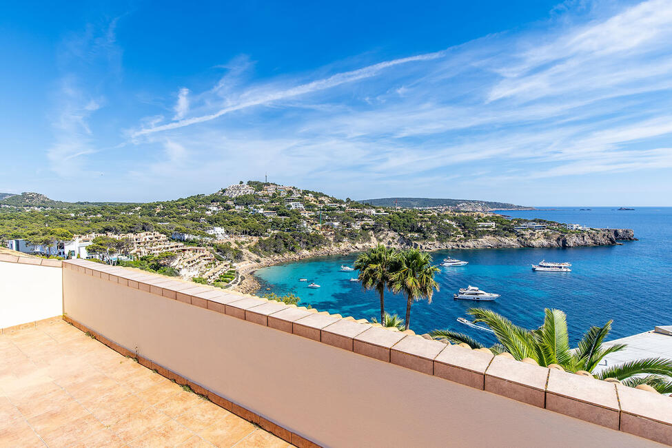 Fantastisches Penthouse in erster Meereslinie in Nova Santa Ponsa