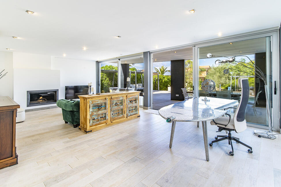 Moderne Villa mit Pool und Ferienvermietungslizenz in Sa Torre