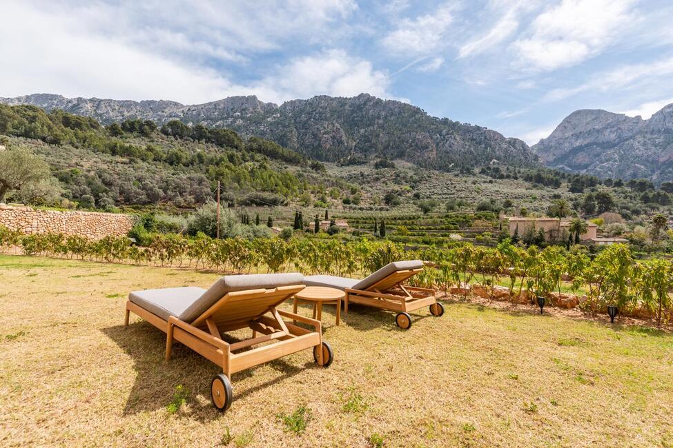 Exclusive new buildDetached house in the middle of the Tramontana mountains in Fornalutx