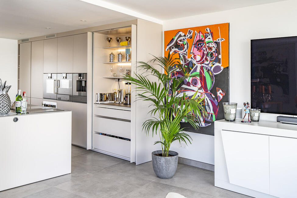 Luxurious penthouse on the seafront with parking space in Playa de Palma