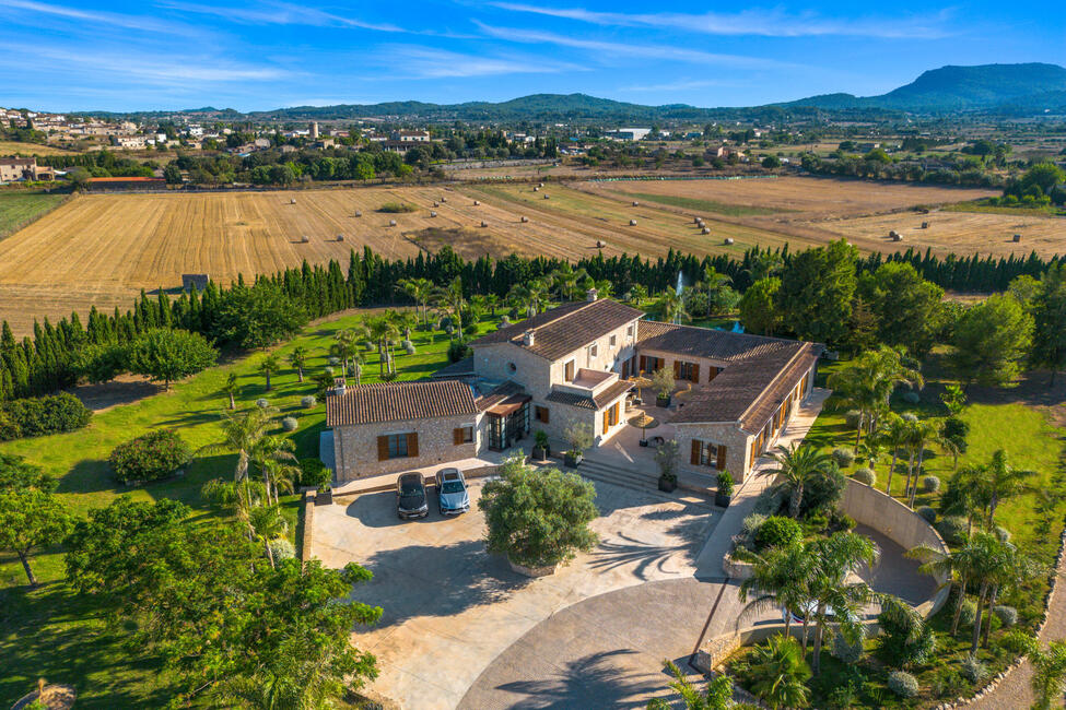 Exklusive Finca mit viel Privatsphäre und Vermietungslizenz in Montuiri