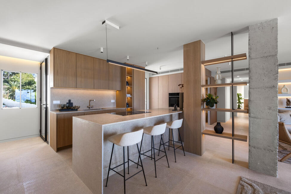 Renoviertes Luxusapartment mit Panoramameerblick in Cala Major