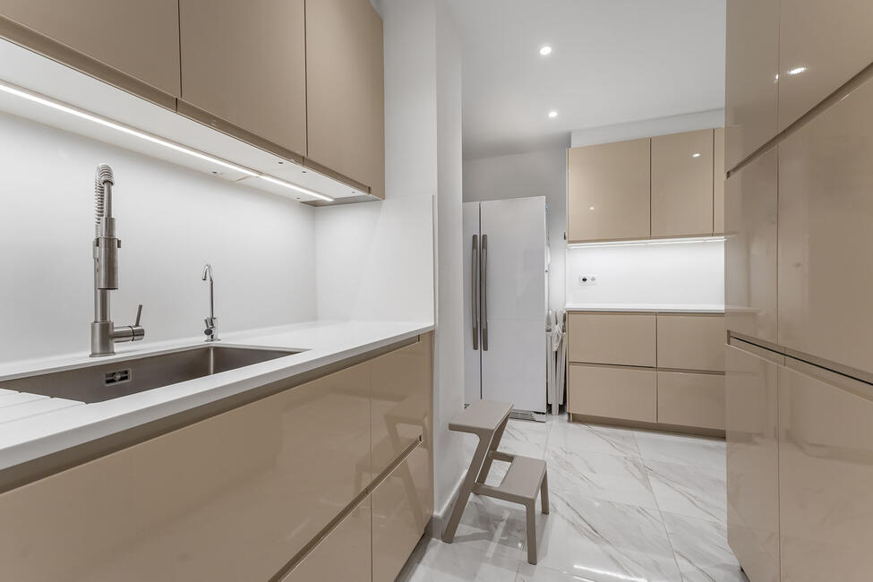 Elegantes Apartment mit Meerblick im renommierten Viertel von Palma