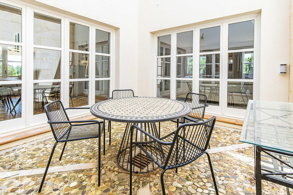 Sonnige Villa mit herrlichem Garten und Pool in Santa Ponsa