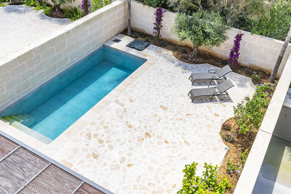 Atractiva casa adosada de nueva construcción con piscina en Ses Salines