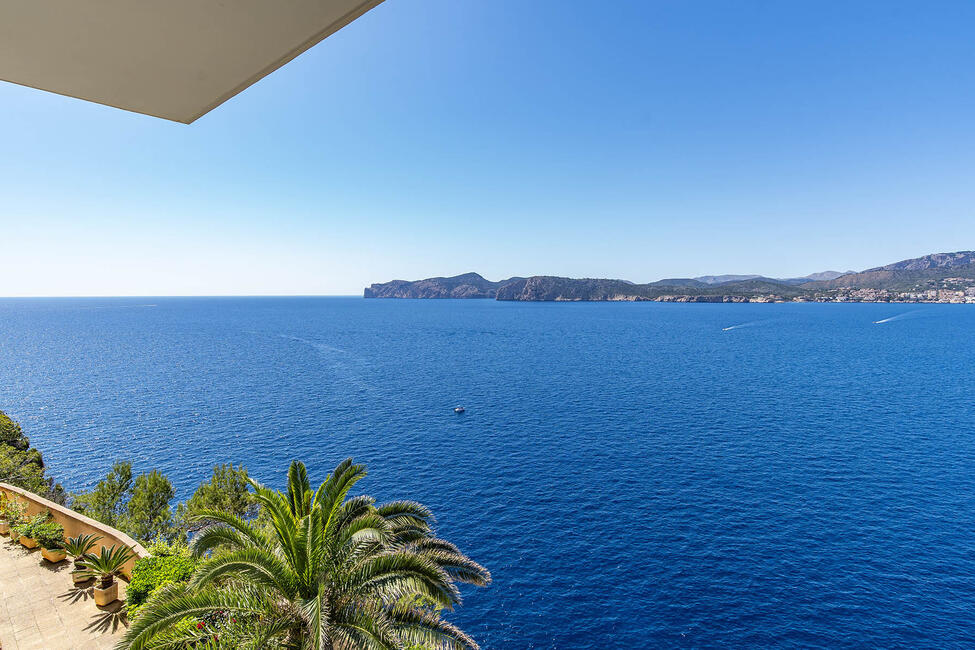 Fantastisches Penthouse in erster Meereslinie in Nova Santa Ponsa