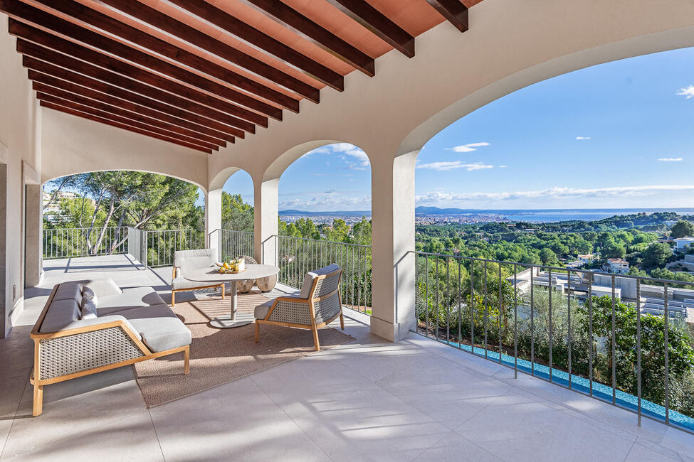 Outstanding luxury villa with sea views in Son Vida