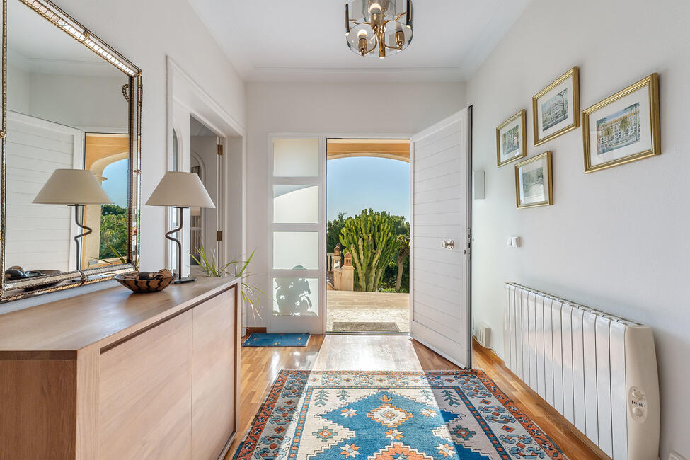 Fantastische Villa mit Gästeapartment und Teilmeerblick in Costa d’en Blanes