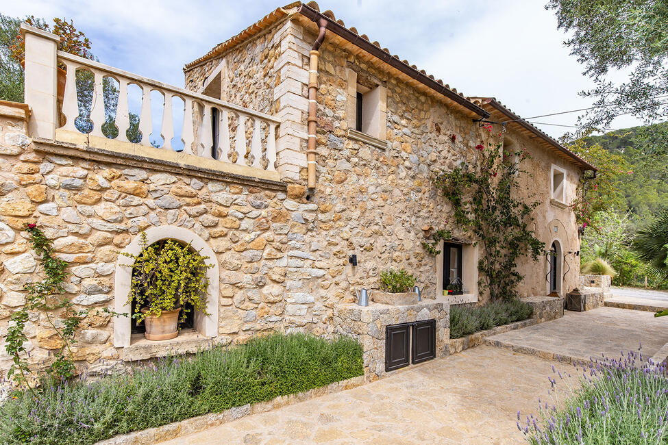 Wunderschöne Finca mit Bergblick in S’Arracó