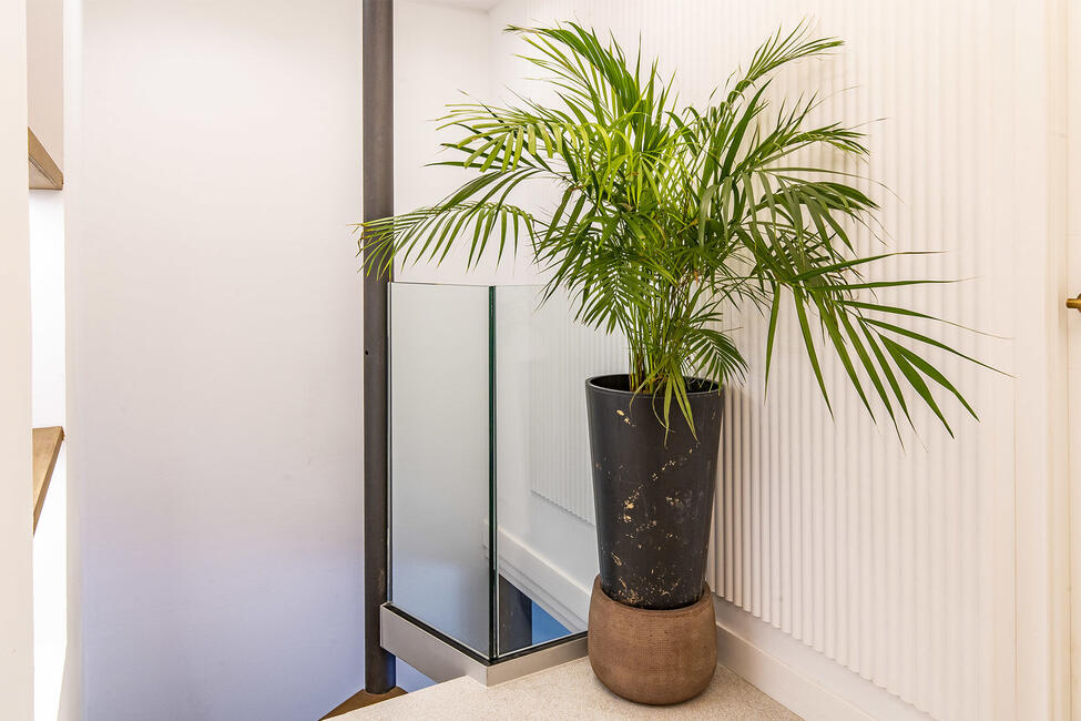 Top-renoviertes Duplex-Apartment mit Innenhof in Santa Catalina
