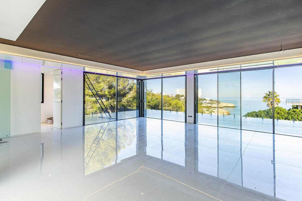 Meerblick Villa mit Pool und direkten Strandzugang in Cala Murada