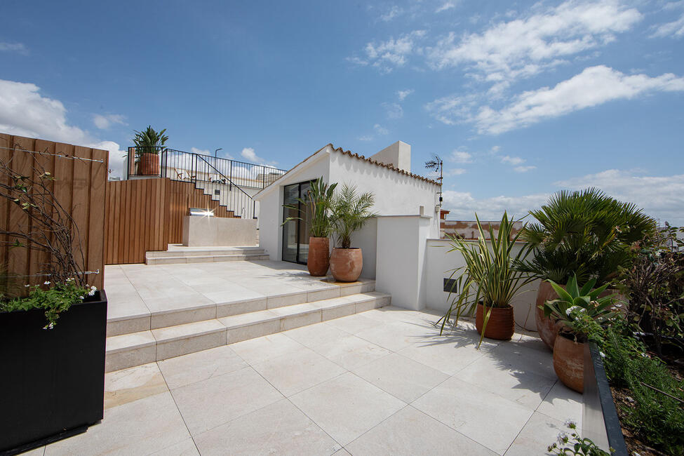 Spektakuläres Duplex-Penthouse mit Dachterrasse und Pool in Palmas Altstadt