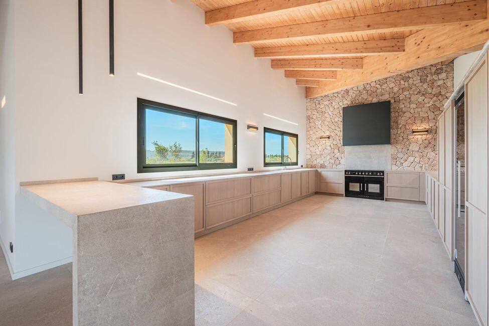 Exclusive new construction finca with views and pool in Santa Maria del Cami