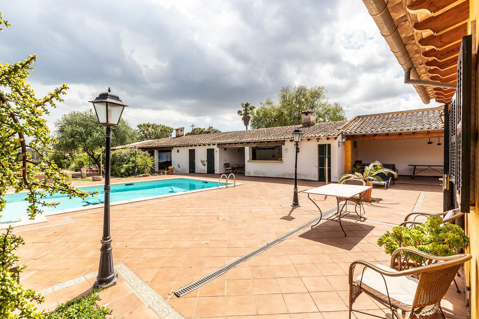 Renovated finca with salt water pool in Santa Maria del Cami