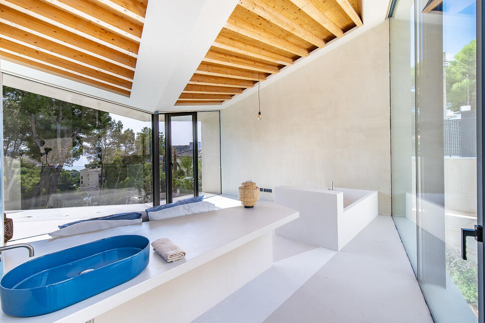 Exklusive Designer-Neubauvilla mit Meerblick in Paguera