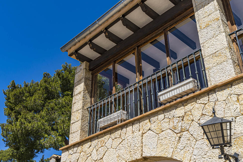 Casa señorial reformada con casa de invitados y gran zona de piscina en Valldemossa