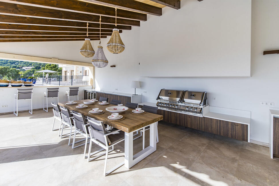 Spectacular finca with sensational sea and mountain views in Puerto Andratx