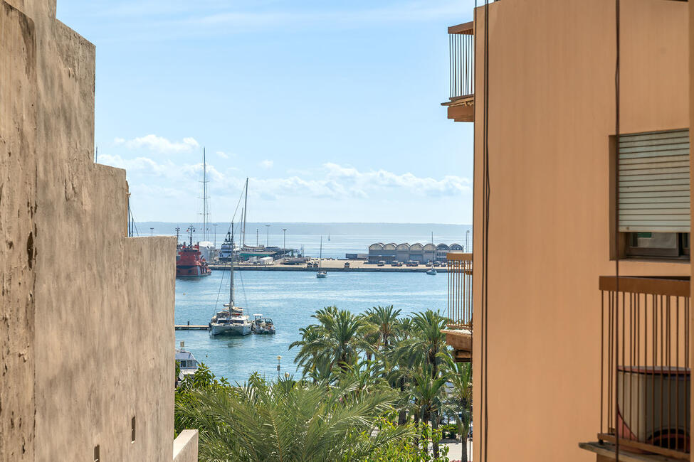 Elegantes Apartment mit Meerblick im renommierten Viertel von Palma