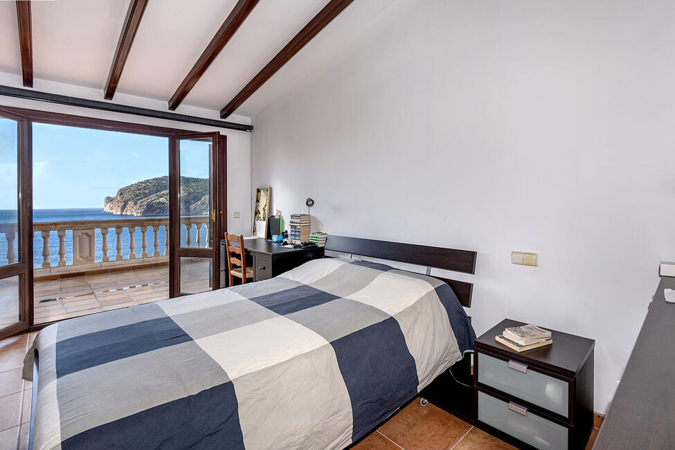 Traditionelle Meerblick-Villa mit Pool in Camp de Mar