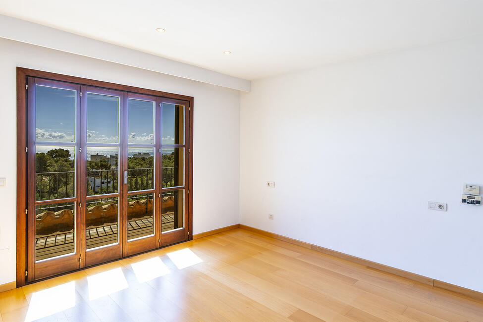 Schönes Reihenhaus mit Meerblick und Gemeinschaftspool in Portals Nous
