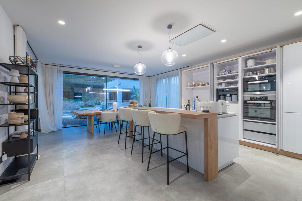 Beeindruckende Luxusvilla mit wunderschönem Poolbereich in Nova Santa Ponsa