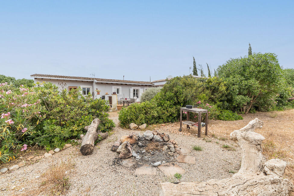 Multigenerational family finca with 11 rooms in Santa Maria del Cami