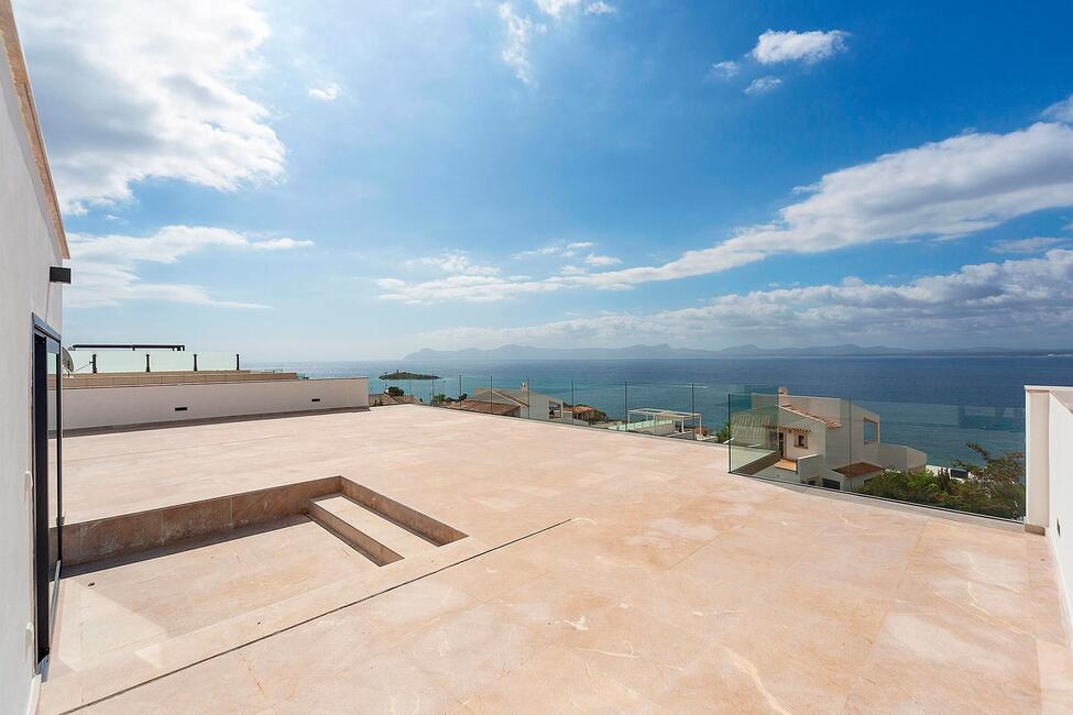 Spektakuläre Villa mit Blick aufs Meer in Puerto de Alcudia