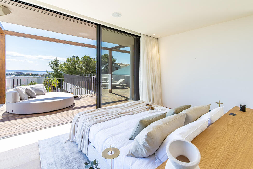 Exklusive Neubau-Villa mit zwei Pools und Blick ins Grüne in Génova, Palma