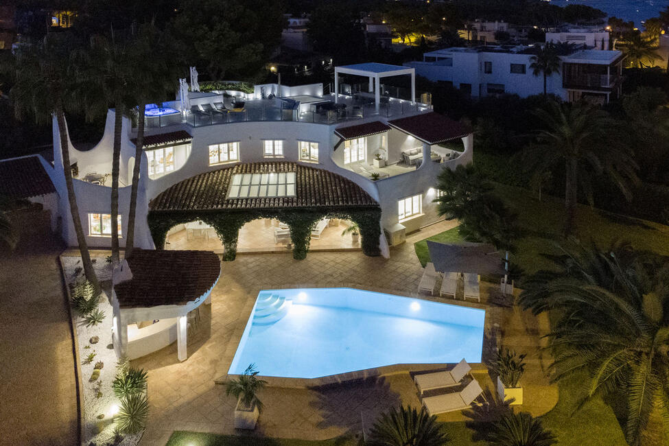 Villa in 2. Meereslinie mit fantastischem Meerblick in Sol de Mallorca