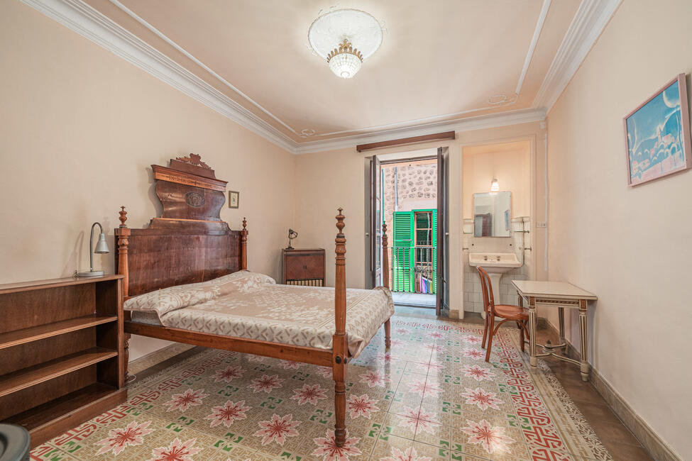 Traditionelles Herrenhaus mit eleganten Café und Pool in Sóller