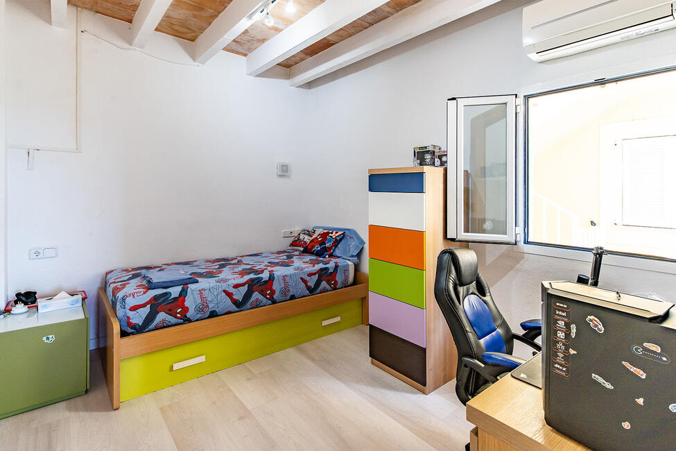 Tolles Maisonette-Apartment mit fantastischem Hafen- und Bergblick in Puerto Sóller