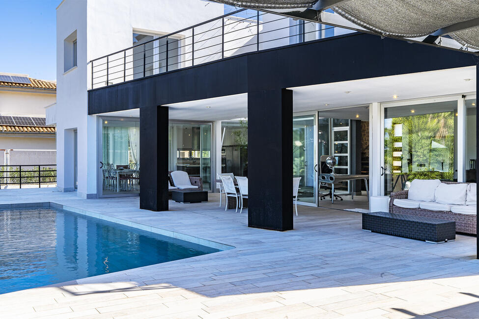 Moderne Villa mit Pool und Ferienvermietungslizenz in Sa Torre