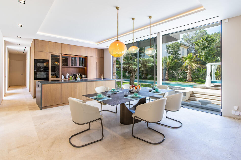Beeindruckende Neubau-Villa mit Pool in Santa Ponsa