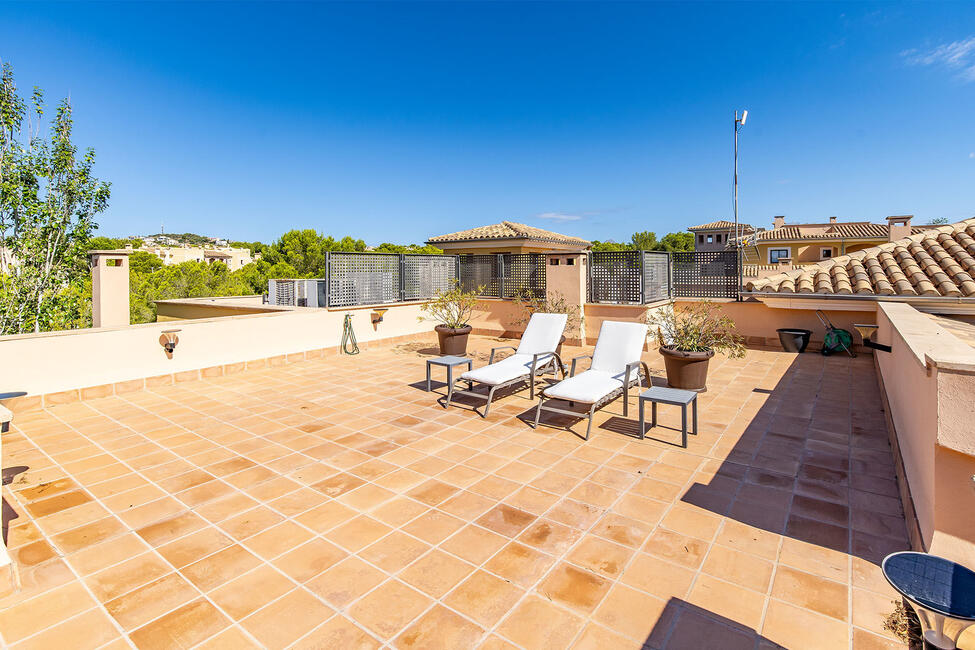 Tolles Penthouse in exklusiver Anlage mit grosser Dachterrasse in Nova Santa Ponsa