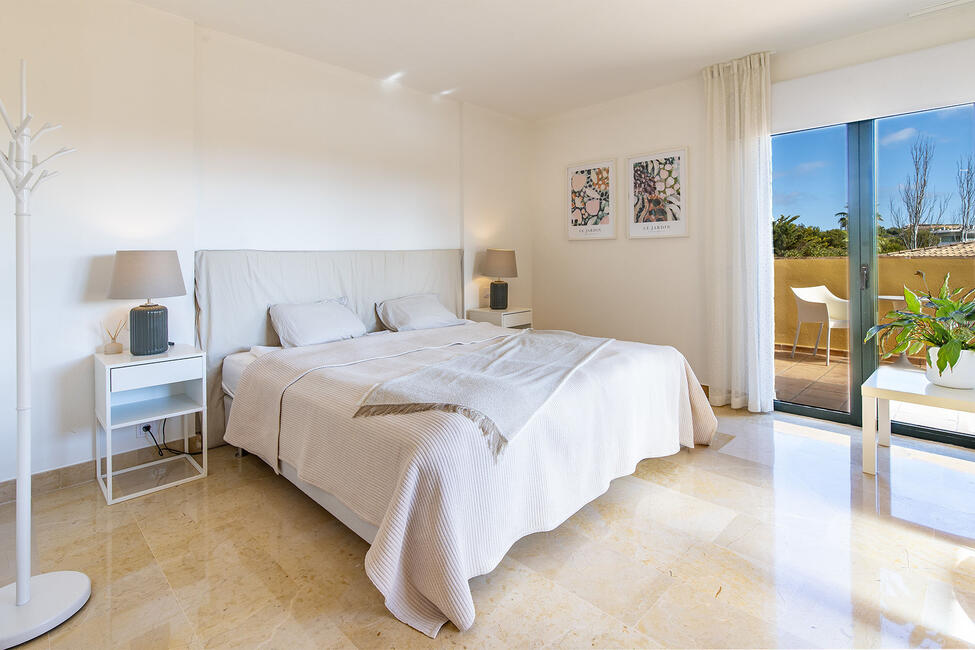 Fantastic penthouse with sea views and communal pool in Santa Ponsa