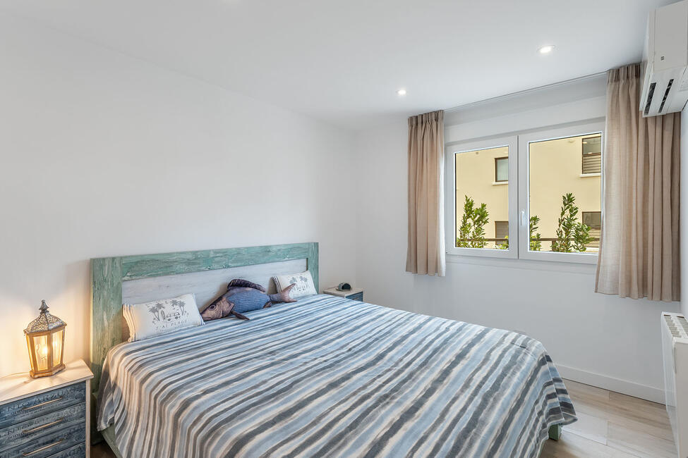 Renoviertes Erdgeschoss-Apartment mit Teilmeerblick in Portals Nous