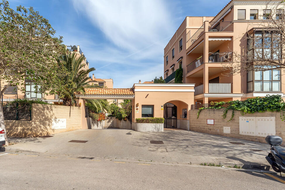 Atractivo piso con piscina comunitaria cerca del mar en Portixol