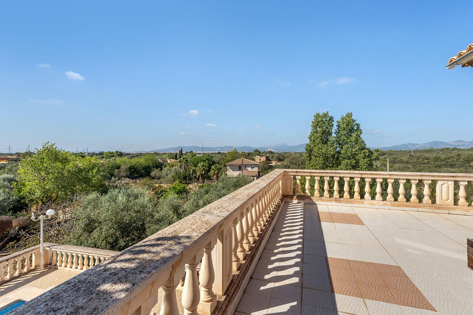Mallorquinische Finca mit Pool und Weitblick auf die Berge in Marratxi