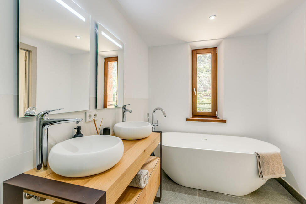 Exclusive new buildDetached house in the middle of the Tramontana mountains in Fornalutx