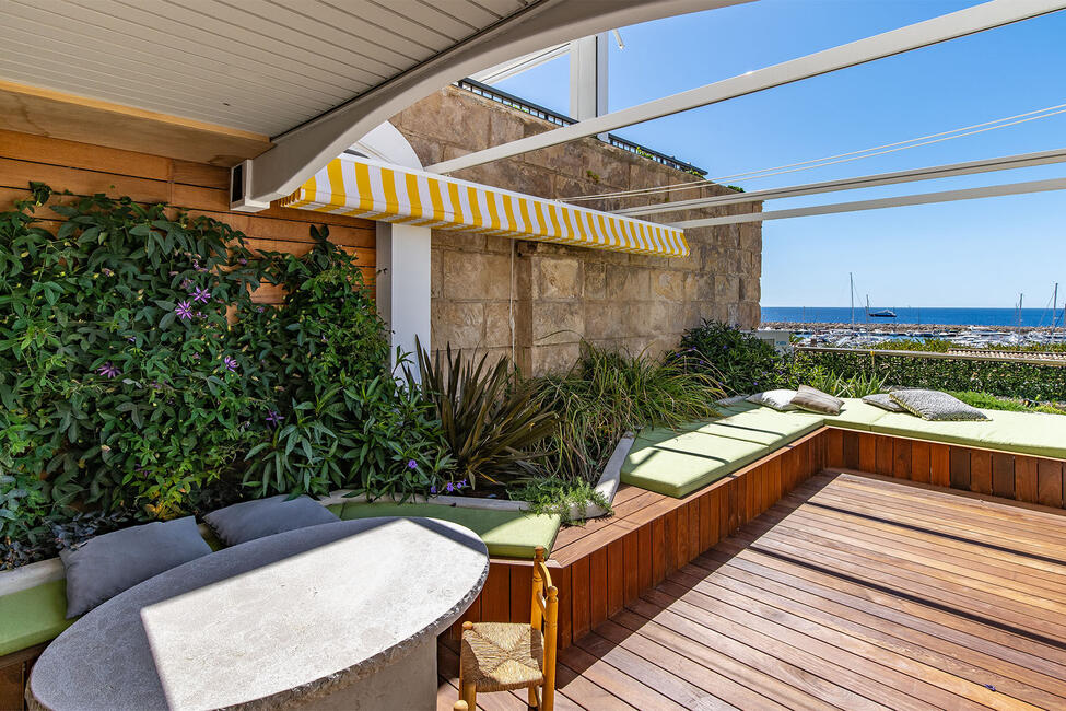 Neu renoviertes Apartment mit Meerblick in Puerto Portals