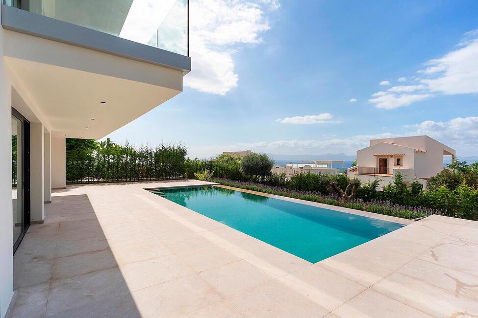Spektakuläre Villa mit Blick aufs Meer in Puerto de Alcudia