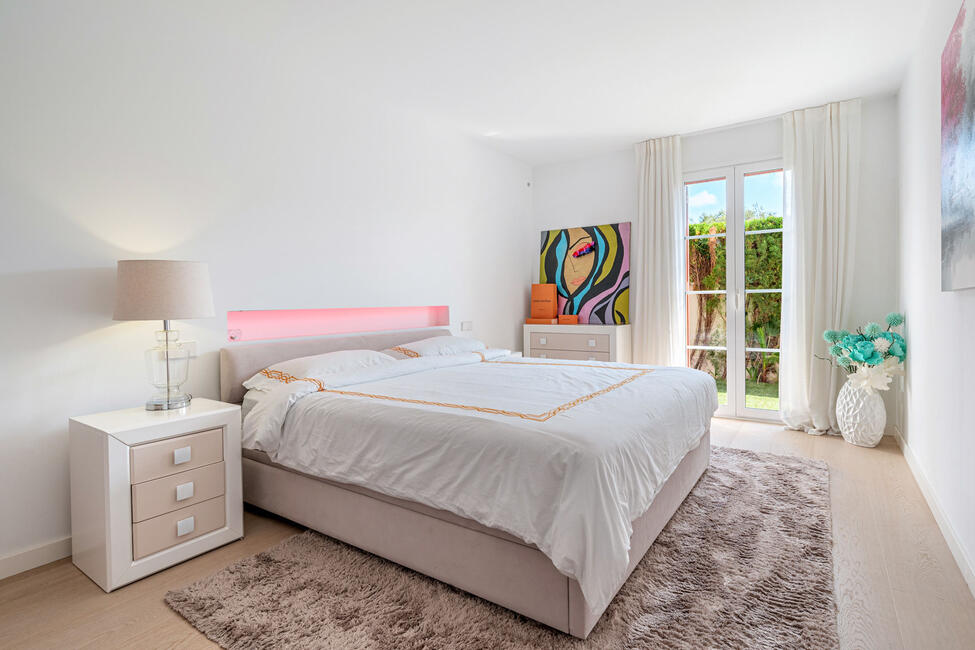 Luxuriöses Erdgeschoss-Apartment mit Gemeinschaftspool in Porto Cristo