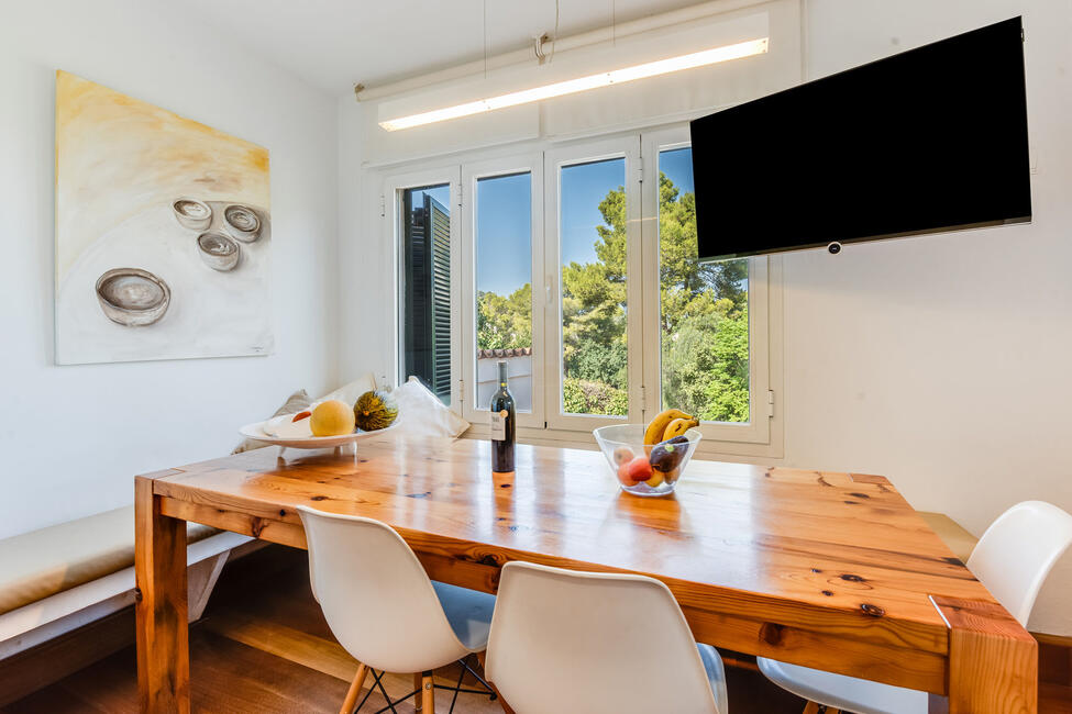 Mediterrane Villa mit Pool, Teilmeerblick und Gästeapartment in Genova
