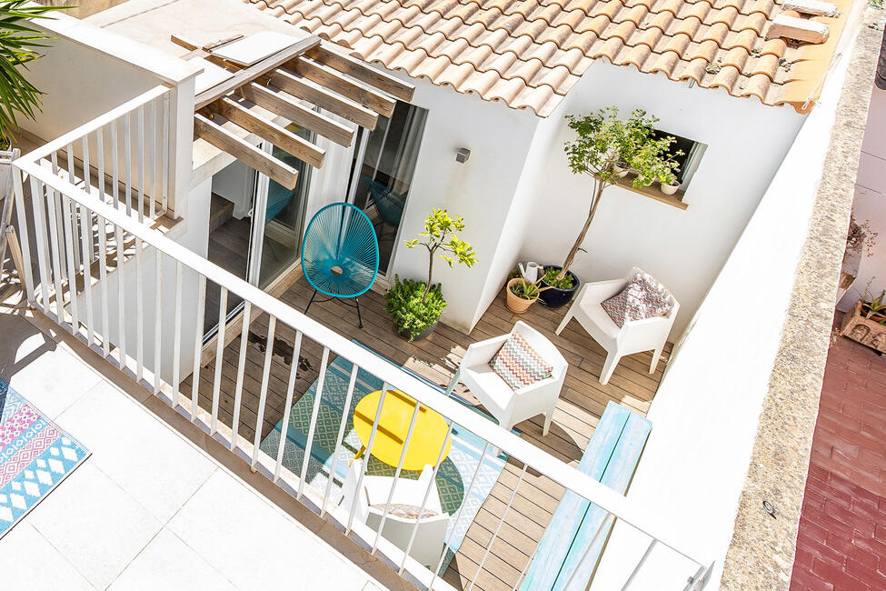 Renovated townhouse with tourist license in Palma's popular El Terreno district